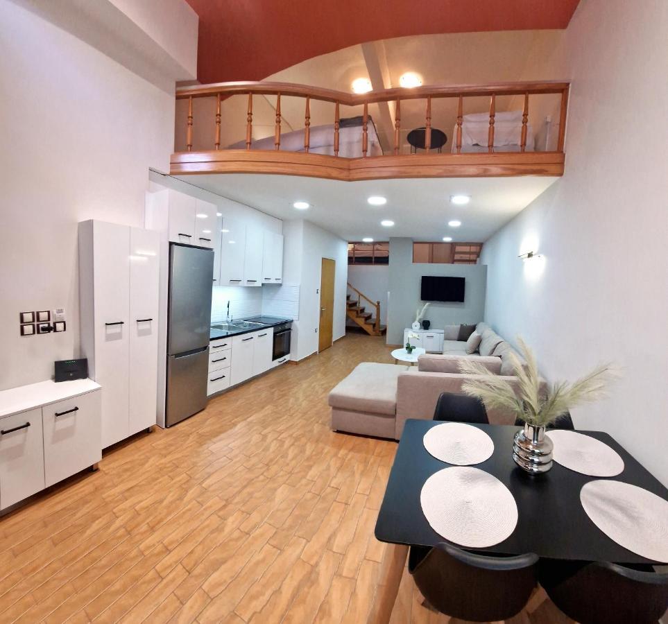 Pg Luxury Apartment Kavala Exterior photo
